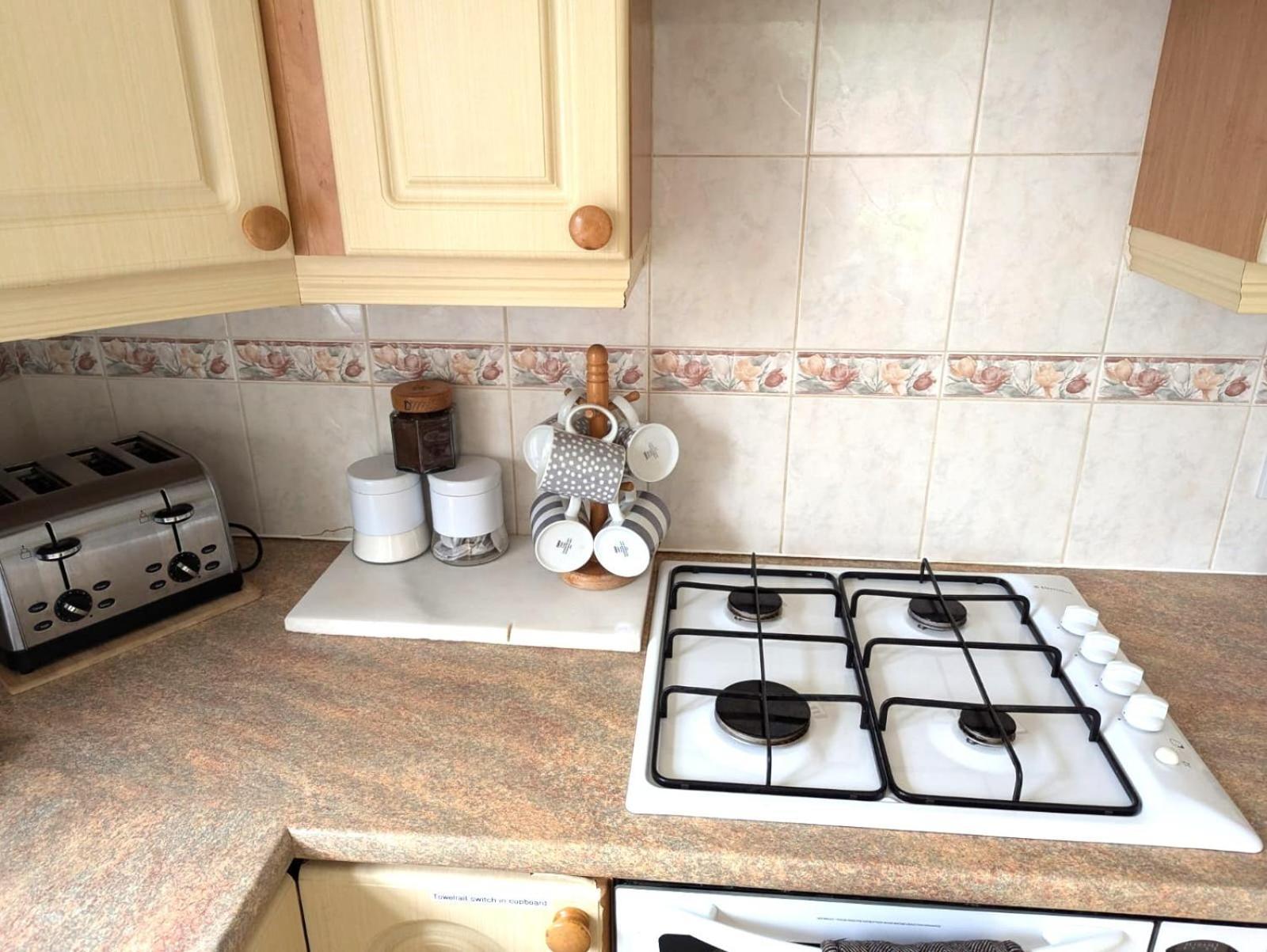 Georgian 2 Bedroom Apartment In Chichester With Free Parking - Chichester Holiday Properties Exterior foto