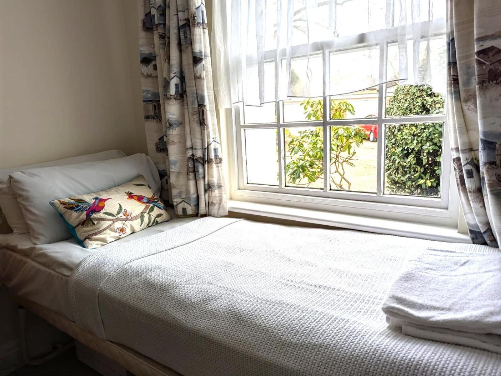 Georgian 2 Bedroom Apartment In Chichester With Free Parking - Chichester Holiday Properties Exterior foto